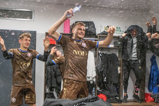 证明他们在 证明他们在